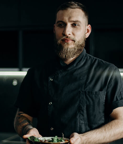 Meet our culinary team – expert chefs and hospitality staff at Restaurant